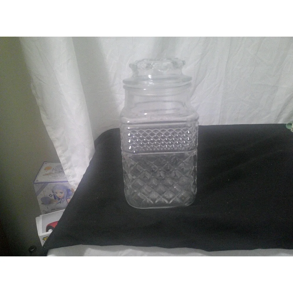 Vintage Anchor Hocking Wexford Glass Canister with Lid Diamond Cut Pattern